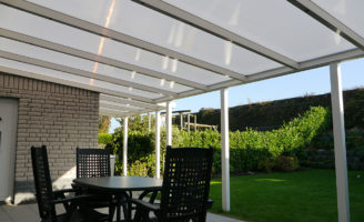 Terrassenüberdachung Alu mit Polycarbonatplatten