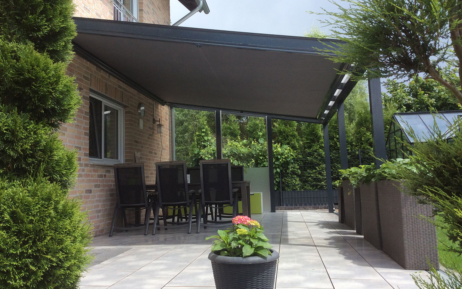 Unterdach-Beschattung : Terrasenüberdachung, Markise